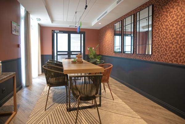 Appartement
         2 pièces
        - 42 m² Exclusivité 195 000 € *