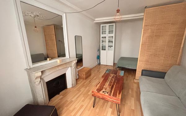 Appartement à vendre    2 pièces • 36,53 m2 Paris 9