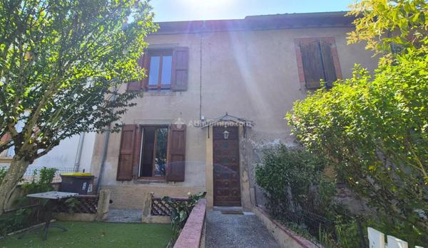 Location                                                      Appartement
                        
                     3 pièces                      66 m2                     à Saint-Juéry