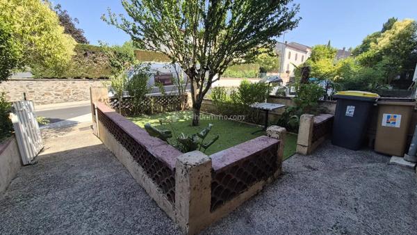 Location                                                      Appartement
                        
                     3 pièces                      66 m2                     à Saint-Juéry