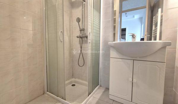 Location                                                      Appartement
                        
                     3 pièces                      66 m2                     à Saint-Juéry