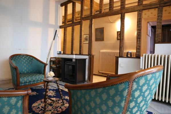 Maison à vendre 6 pièces, 4 chambres, à CHALONS EN CHAMPAGNE (51) sur une parcelle de 570m2