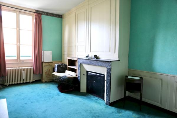 Maison à vendre 6 pièces, 4 chambres, à CHALONS EN CHAMPAGNE (51) sur une parcelle de 570m2