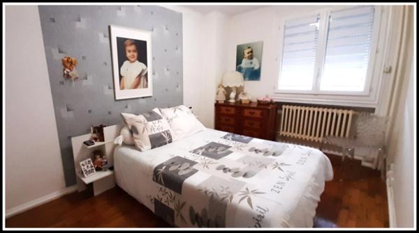 APPARTEMENT 3 CHAMBRES AVEC TERRASSE