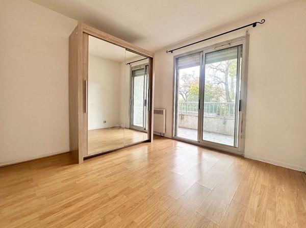 Saint Raphaël centre ville, appartement 2 pièces traversant à vendre - Réf 2772