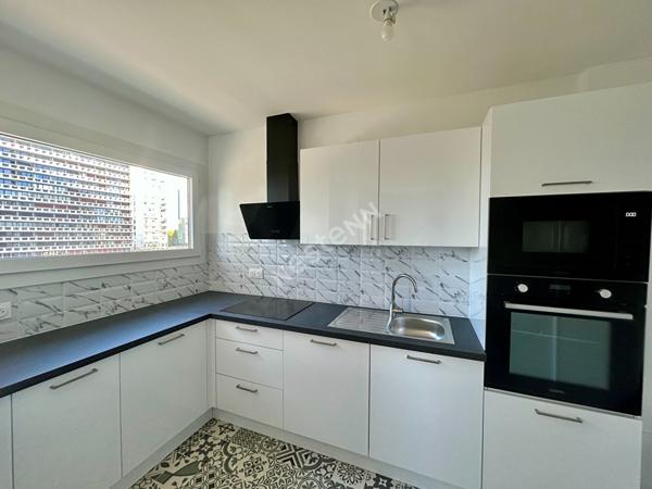 À VENDRE APPARTEMENT T4 RÉNOVÉ AVEC GARAGE ET BALCONS - RENNES CENTRE, BOURG L'ÉVÊQUE