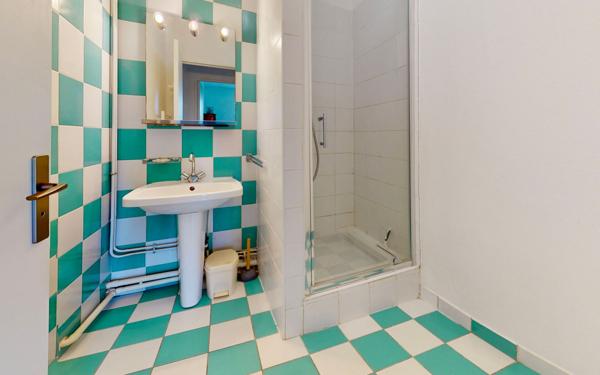 Appartement à vendre    5 pièces • 129,78 m2 Lyon 5