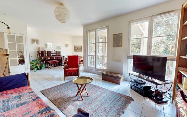 Appartement à vendre    5 pièces • 129,78 m2 Lyon 5