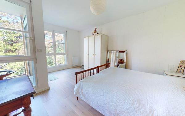 Appartement à vendre    5 pièces • 129,78 m2 Lyon 5