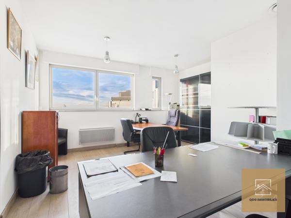 Lille (59800) Appartement 140 m² – Dernier étage – 3 terrasses – Parking – Boulevard Carnot, Lille