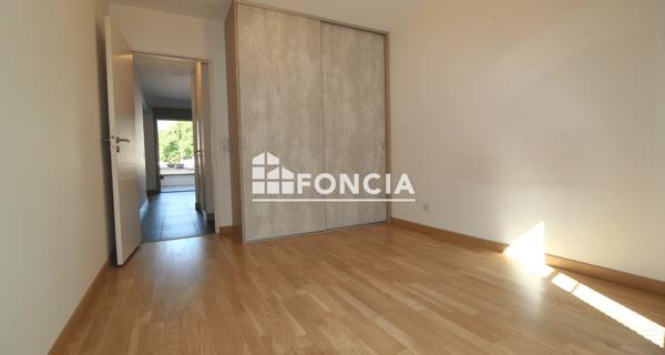 Location Appartement 3 pièces 83.81 m² - Grenoble 38000