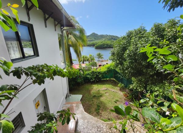 Maison de 8 pièces  en R+1, 126 m² habitable, VUE MER- ACCES MER PROCHE PONTON