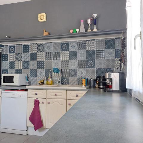 Maison à vendre 7 pièces VAISSAC (82), corps de ferme sur 26873m² de terrain avec box et nombreuses dépendances.