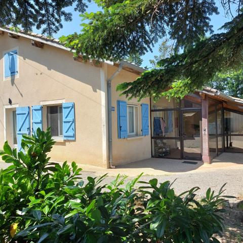 Maison à vendre 7 pièces VAISSAC (82), corps de ferme sur 26873m² de terrain avec box et nombreuses dépendances.