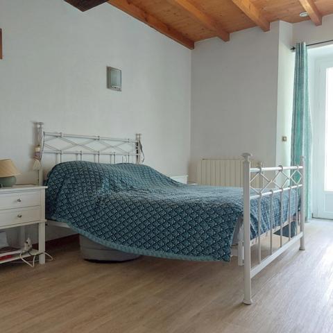 Maison à vendre 7 pièces VAISSAC (82), corps de ferme sur 26873m² de terrain avec box et nombreuses dépendances.