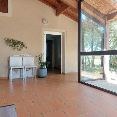Maison à vendre 7 pièces VAISSAC (82), corps de ferme sur 26873m² de terrain avec box et nombreuses dépendances.