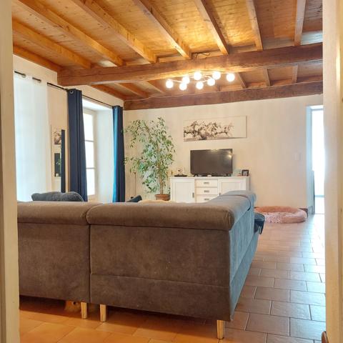 Maison à vendre 7 pièces VAISSAC (82), corps de ferme sur 26873m² de terrain avec box et nombreuses dépendances.