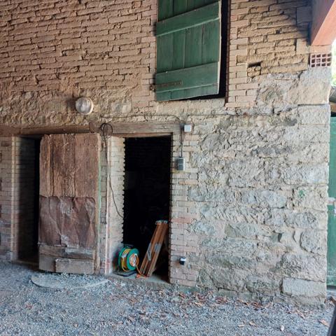 Maison à vendre 7 pièces VAISSAC (82), corps de ferme sur 26873m² de terrain avec box et nombreuses dépendances.