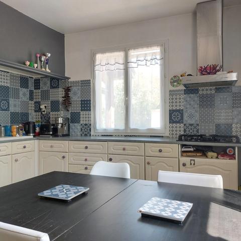 Maison à vendre 7 pièces VAISSAC (82), corps de ferme sur 26873m² de terrain avec box et nombreuses dépendances.