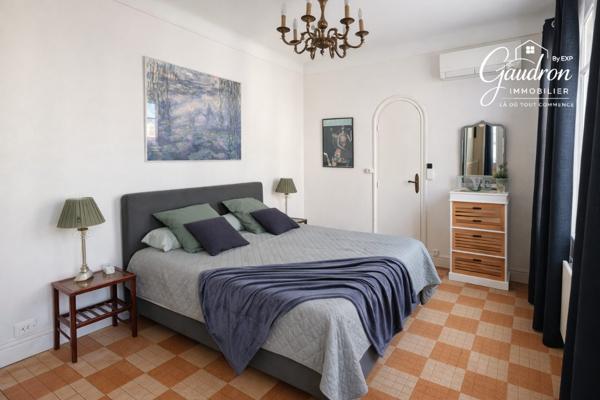 Maison de Maître - terrasse de toit de 40 m² - Cœur de village, 5 min de la mer