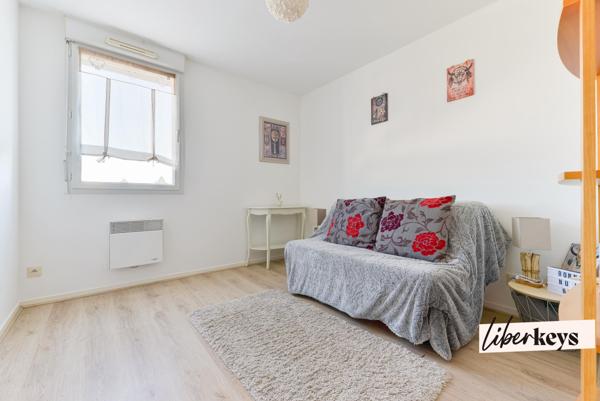 NANTES — DUPLEX INVERSÉ T3 EN DERNIER ÉTAGE AVEC TERRASSE ET PARKING PRIVÉ