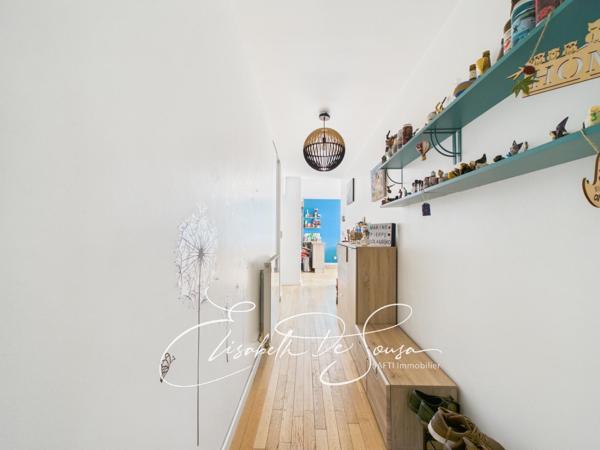 Lumière, terrasse de 5,30 m2 résidence de standing