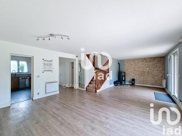 Maison à vendre 8 pièces 167 m² Lésigny