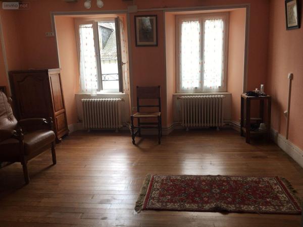 Maison à vendre à Condat dans le Cantal (15190), ref : FG/2185