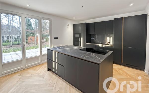 Maison à vendre    6 pièces • 141,24 m2 Chaumont-en-Vexin