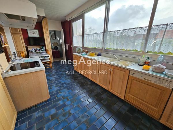 Appartement à LA ROCHE-SUR-YON, 85000 - 3 pièces 134m²