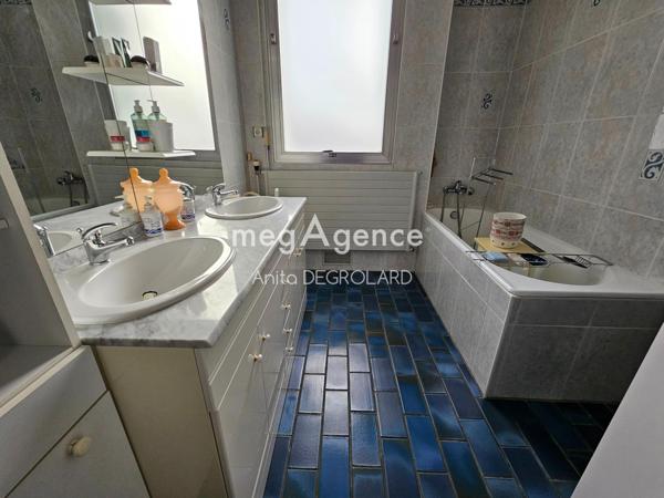 Appartement à LA ROCHE-SUR-YON, 85000 - 3 pièces 134m²