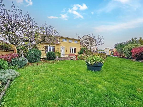 La Verrière village maison familiale au calme