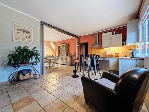 La Verrière village maison familiale au calme