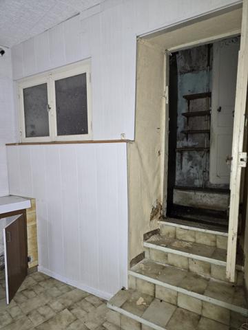 MAISON DE VILLAGE À RENOVER