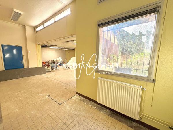 Andrésy: Appartement à aménagé de 176m2 avec jardinet en plein coeur du centre ville
