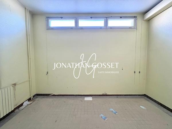 Andrésy: Appartement à aménagé de 176m2 avec jardinet en plein coeur du centre ville