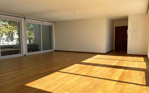 Appartement à vendre    5 pièces • 158,36 m2 Colomiers