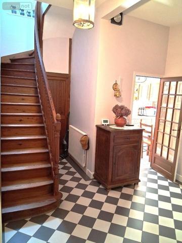 Maison de maître à vendre à La Flèche dans la Sarthe (72200), ref : 403   
la fleche