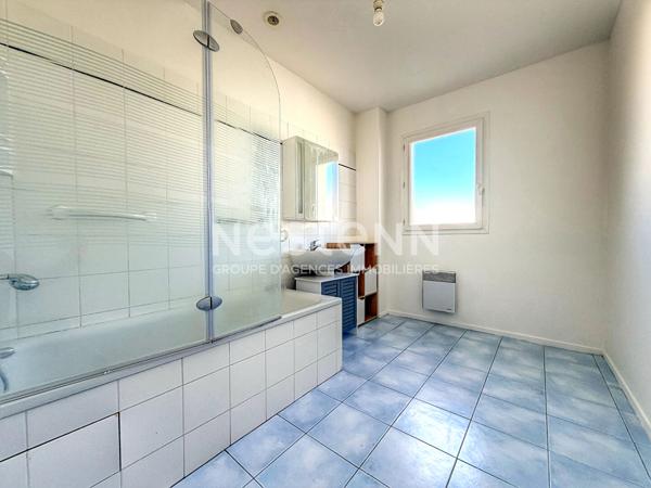 Quartier calme de Royan -Maison 4 pièces - 3 chambres et garage - 265 000 €