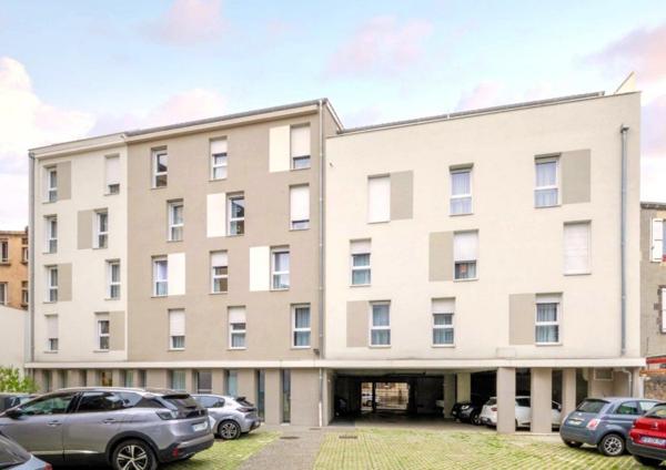 INVESTISSEMENT LOCATIF – CLERMONT-FERRAND - Résidence étudiante Nemea Appart'Etud Clermont Centre*** - 5,58%  de rentabilité.