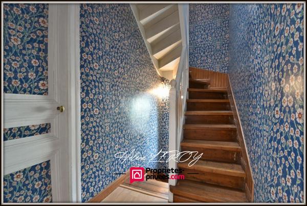 Maison de ville avec extérieur et bâtiment à 5min du centre ville