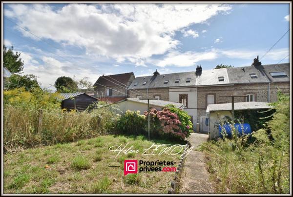 Maison de ville avec extérieur et bâtiment à 5min du centre ville