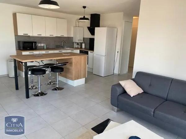 Appartement à louer 3 pièces 66.24m² Pont-de-Chéruy (38230)