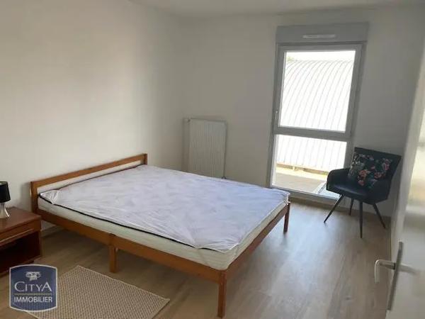 Appartement à louer 3 pièces 66.24m² Pont-de-Chéruy (38230)