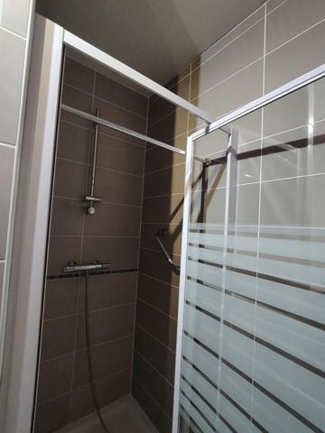 TARNOS Bourg, T3 de  95m² en ATTIQUE. Terrasse 54m², Garage 21m²