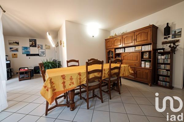 Appartement 5 pièces de 97 m² à Les Ulis (91940)