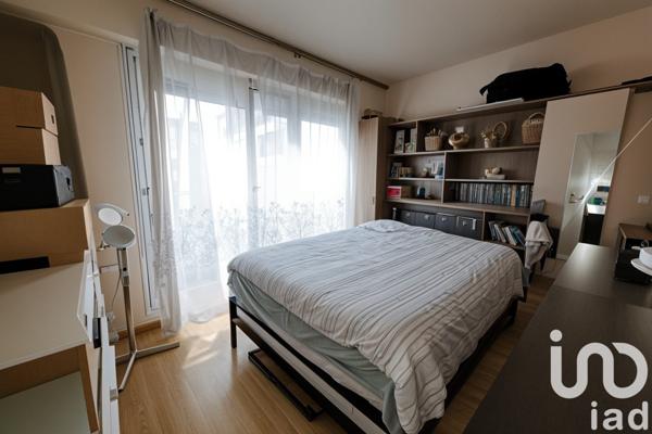 Appartement 5 pièces de 97 m² à Les Ulis (91940)