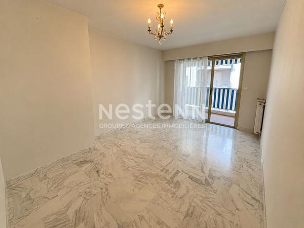 A LOUER 3 PIECES VIDE - RIQUIER - BALCONS - CLIMATISATION