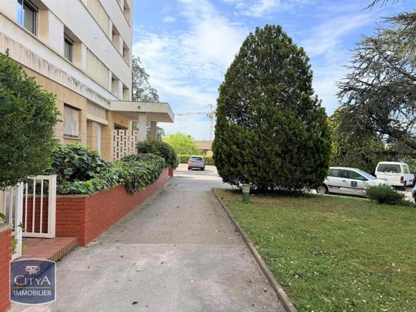 Appartement à louer 2 pièces 63.55m² Marseille 9e Arrondissement (13009)