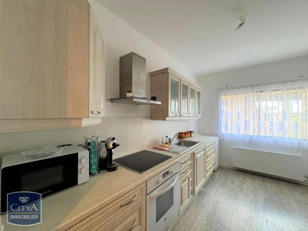 Appartement à louer 2 pièces 63.55m² Marseille 9e Arrondissement (13009)